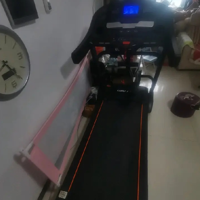 豪華跑步機(jī)99成新轉(zhuǎn)讓