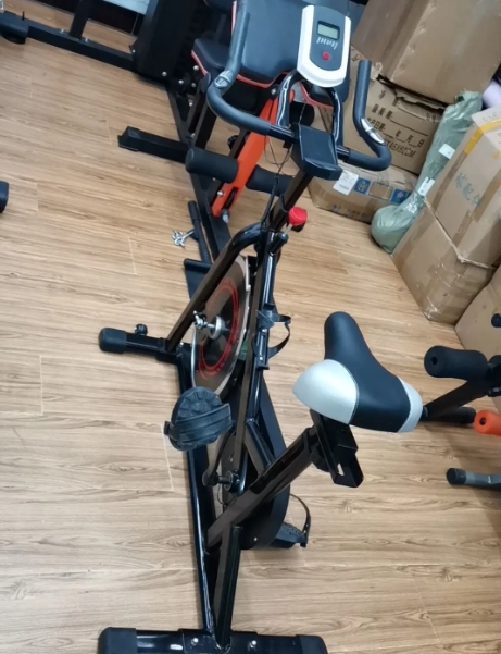 二手健身車(chē) 動(dòng)感單車(chē)
