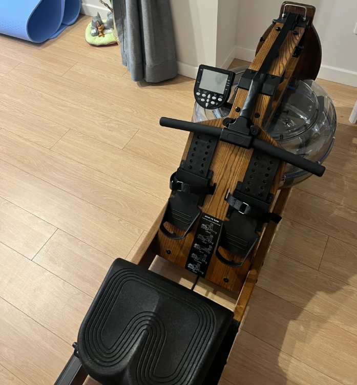 出閑置劃船機(jī)